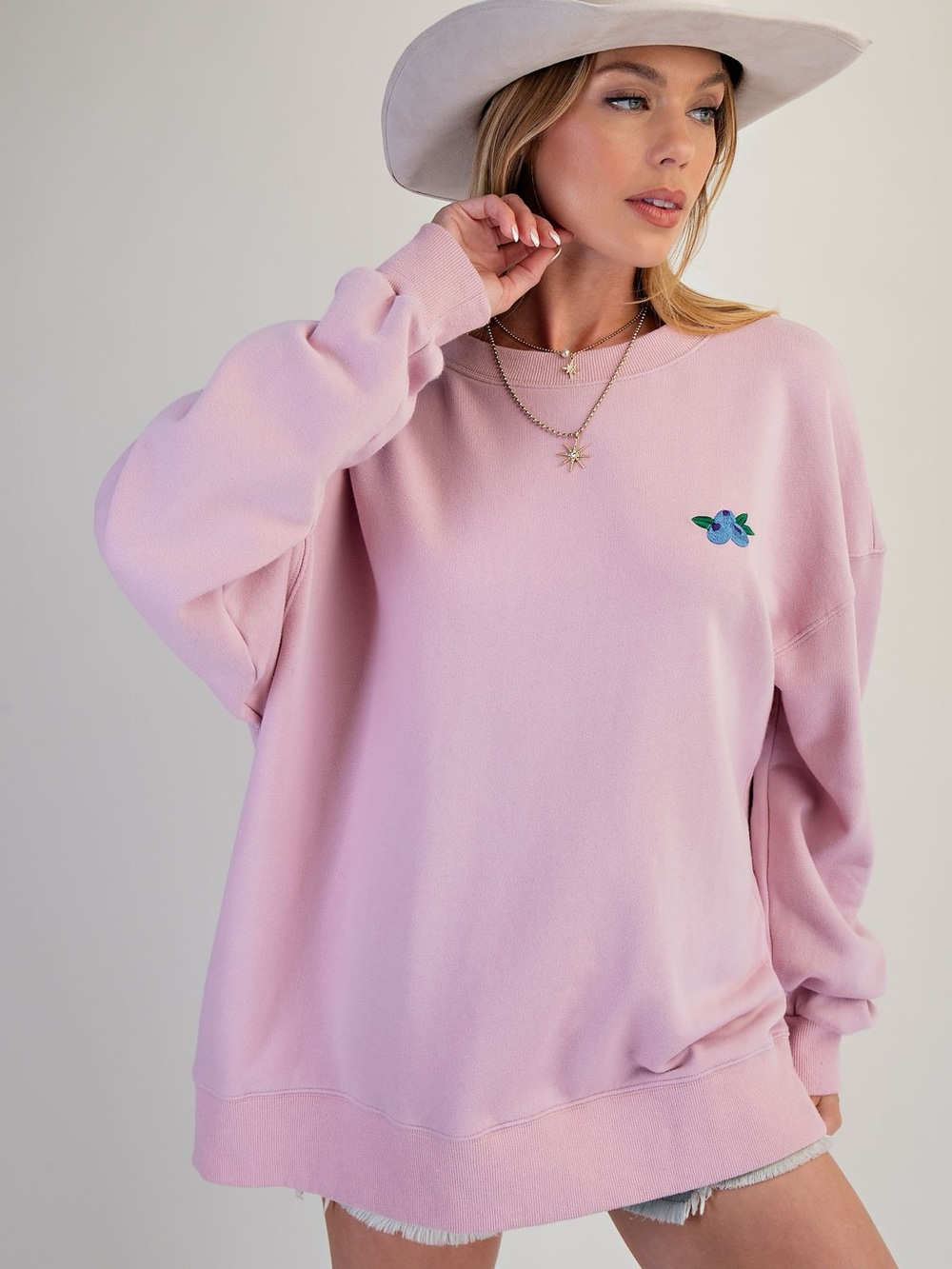 111. Easel Oversized Pink Pullover Sweatshirt - Embroidered Floral